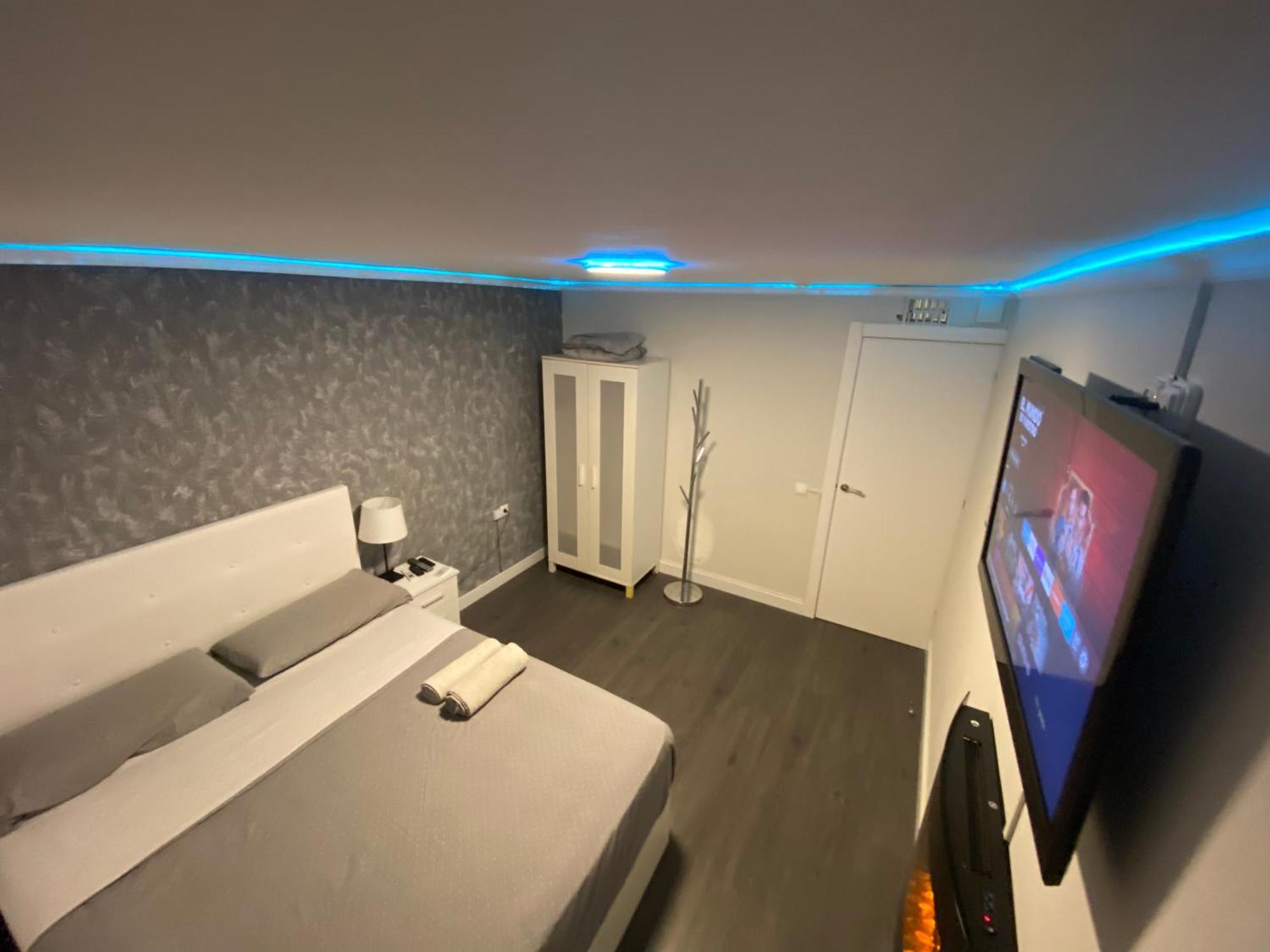 Habitaciones Cerca Del Centro De Barcelona, Barceloneta, Aeropuerto Y Fira L'Hospitalet de Llobregat Eksteriør bilde